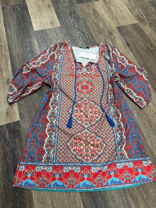 Urban Coco Tops - Urban Coco Red & Light Blue Printed Tunic Top